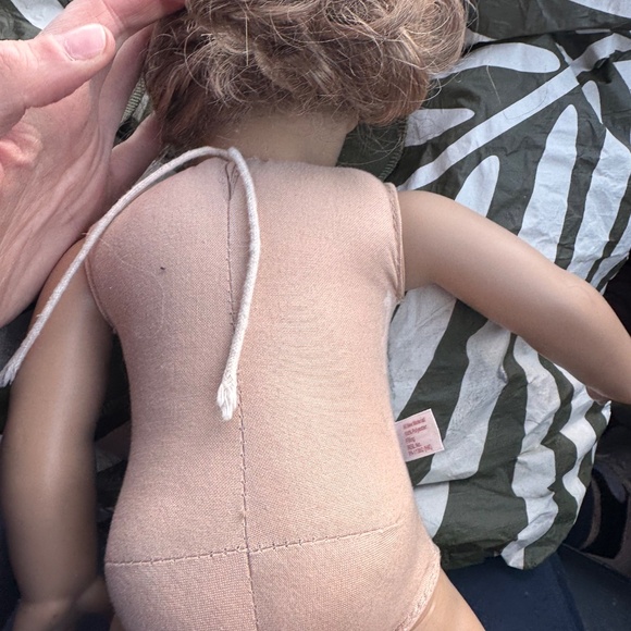 American girl doll with Blue Eyes and Pink Cheeks face needs to be cleaned with - Picture 4 of 7